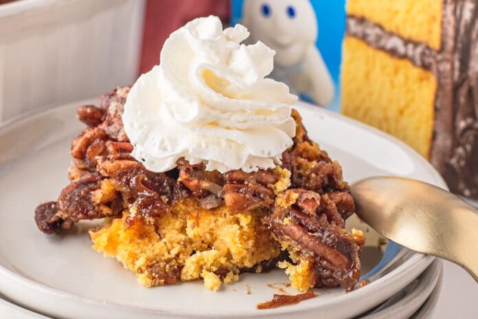 A pecan pie cobbler